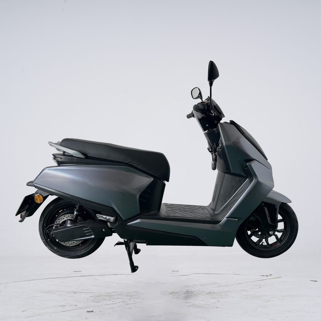 Ecooter ES9 electric scooter detail